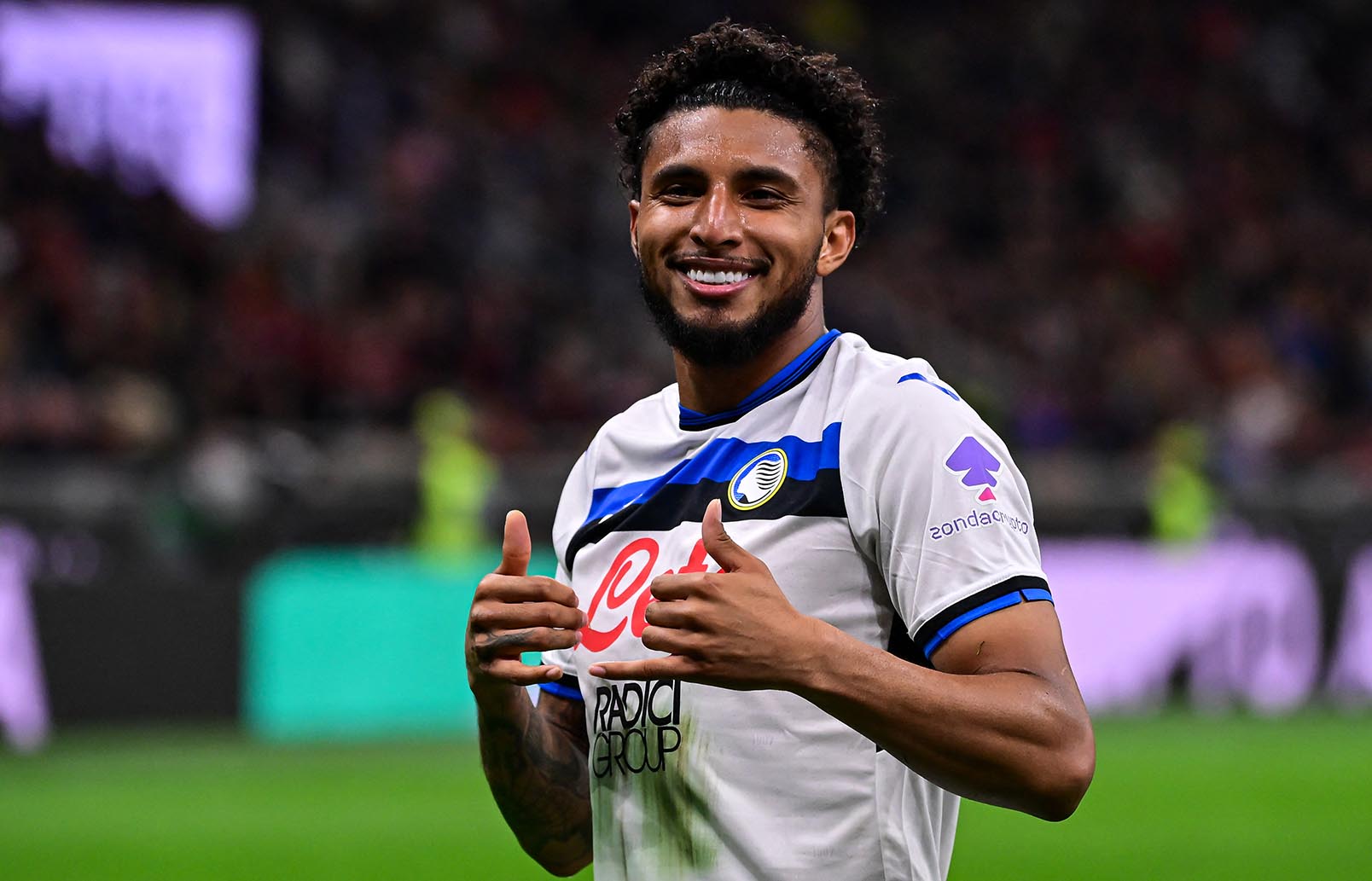 Man United chuẩn bị công bố bản hợp đồng đầu tiên khi đạt thỏa thuận thành công với Atalanta về trường hợp của Ederson. Ảnh: AFP