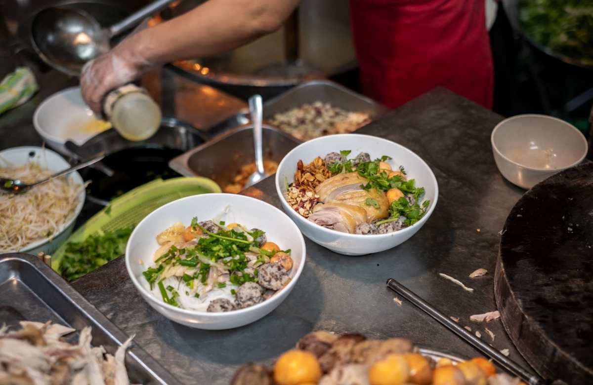 Phở Gà Nguyệt tại Hanoi. Ảnh: Michelin Guide