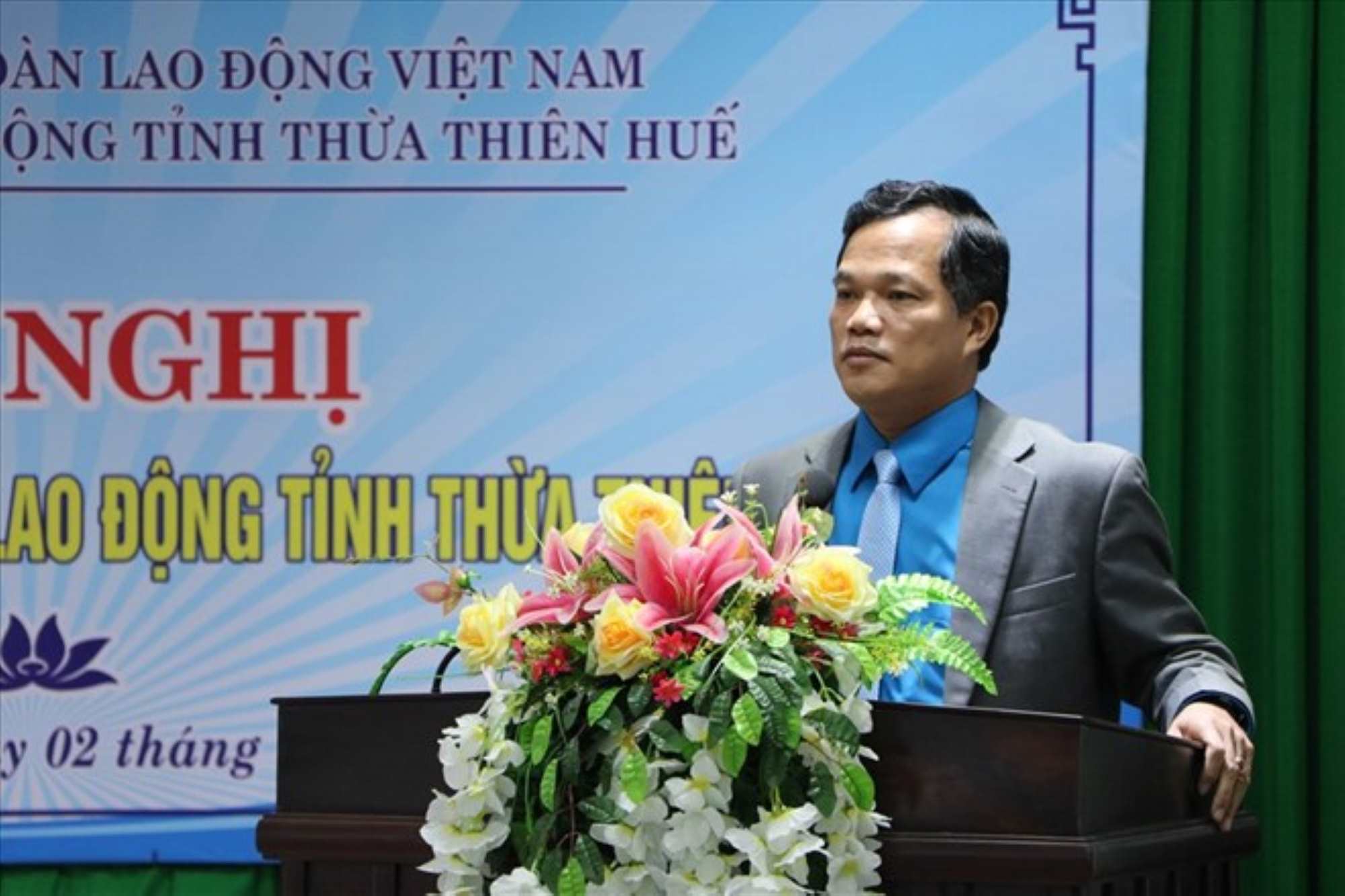 Mr. Le Minh Nhan - Member of the Executive Committee of the Vietnam General Confederation of Labour, Chairman of the Hue City Labor Federation.