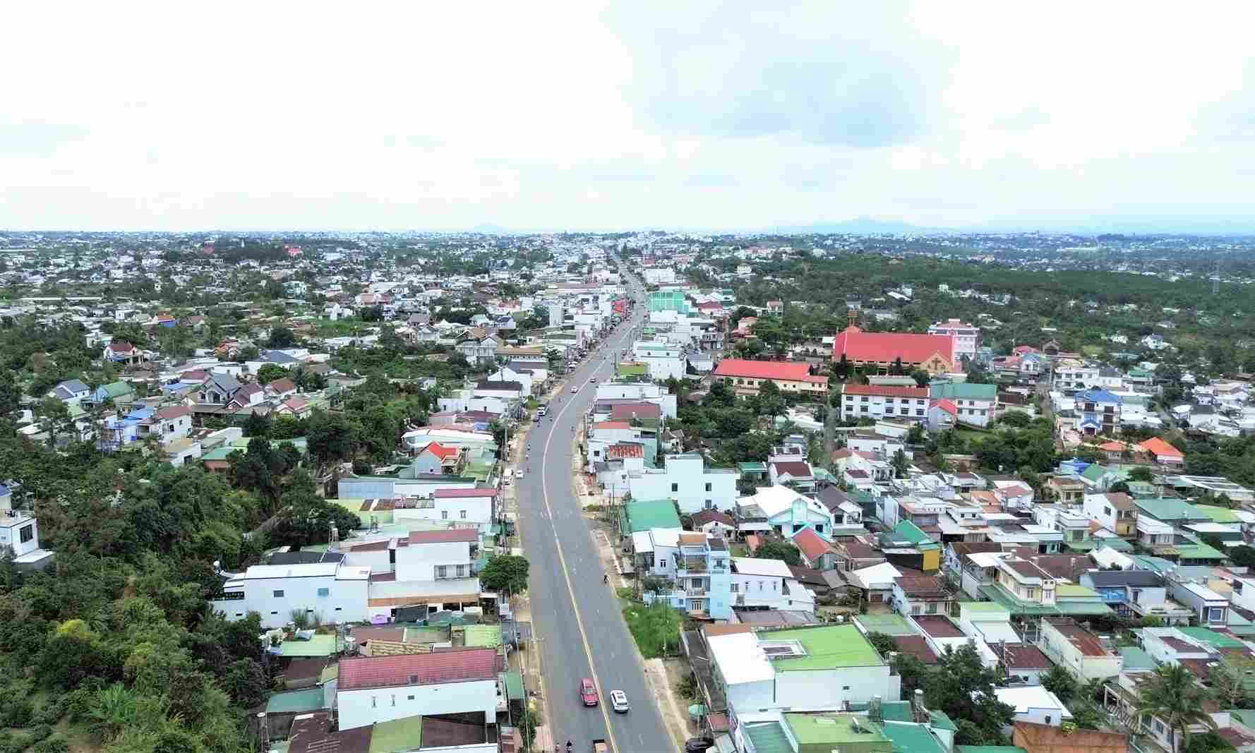 It is expected that after arrangement, Lam Dong province will reduce to 1,656 villages and residential groups. Photo: Phuc Khanh