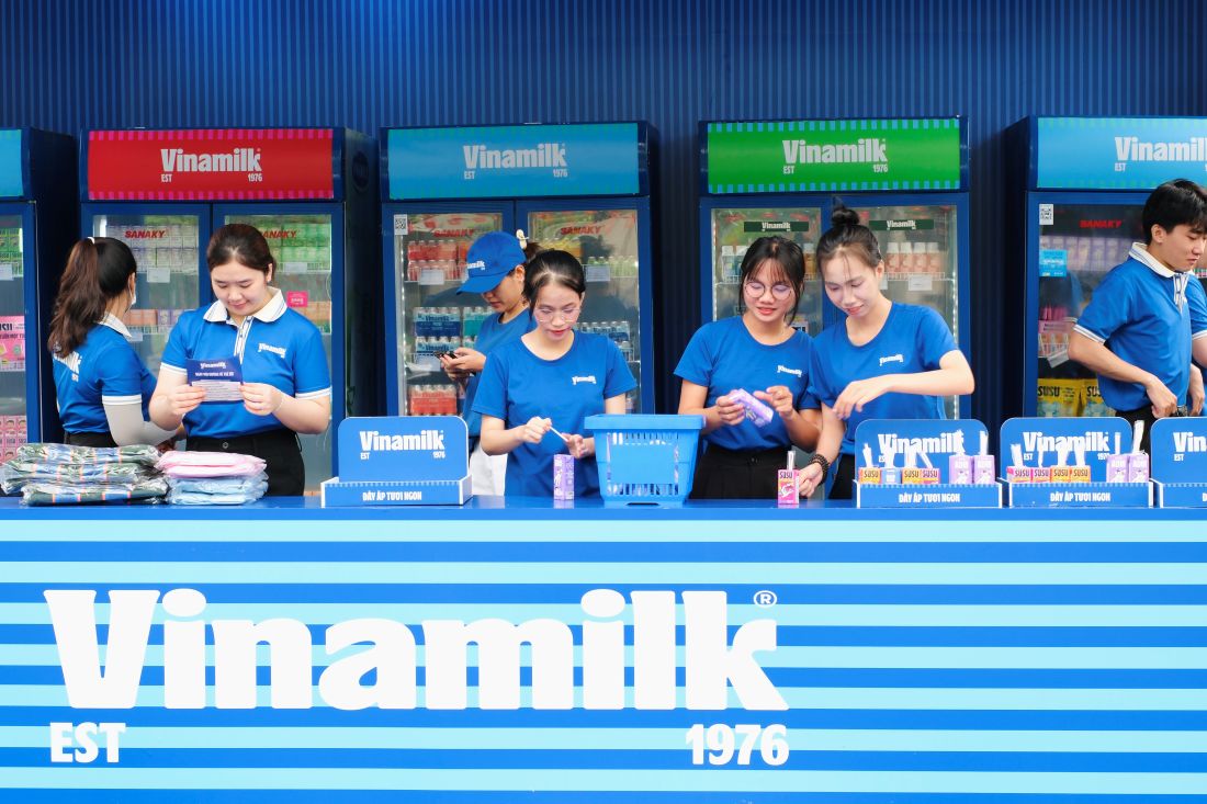 Vinamilk's experience space with many diverse nutritional products is ready to welcome children and parents at the "Phu My Hung for Children" Festival. Photo: Vi Nam