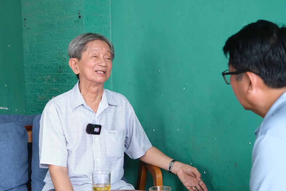Thạc sĩ Nguyễn Phước Tuyên – nguyên Giám đốc Trung tâm Khuyến nông tỉnh Đồng Tháp, chuyên gia nông nghiệp có nhiều năm kinh nghiệm thực tiễn tại Đồng bằng sông Cửu Long. Ảnh: Phong Linh