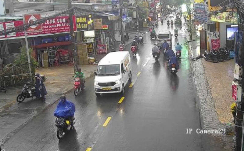 Thunderstorms will continue in the coming hours in Ho Chi Minh City. Photo: UDI Maps