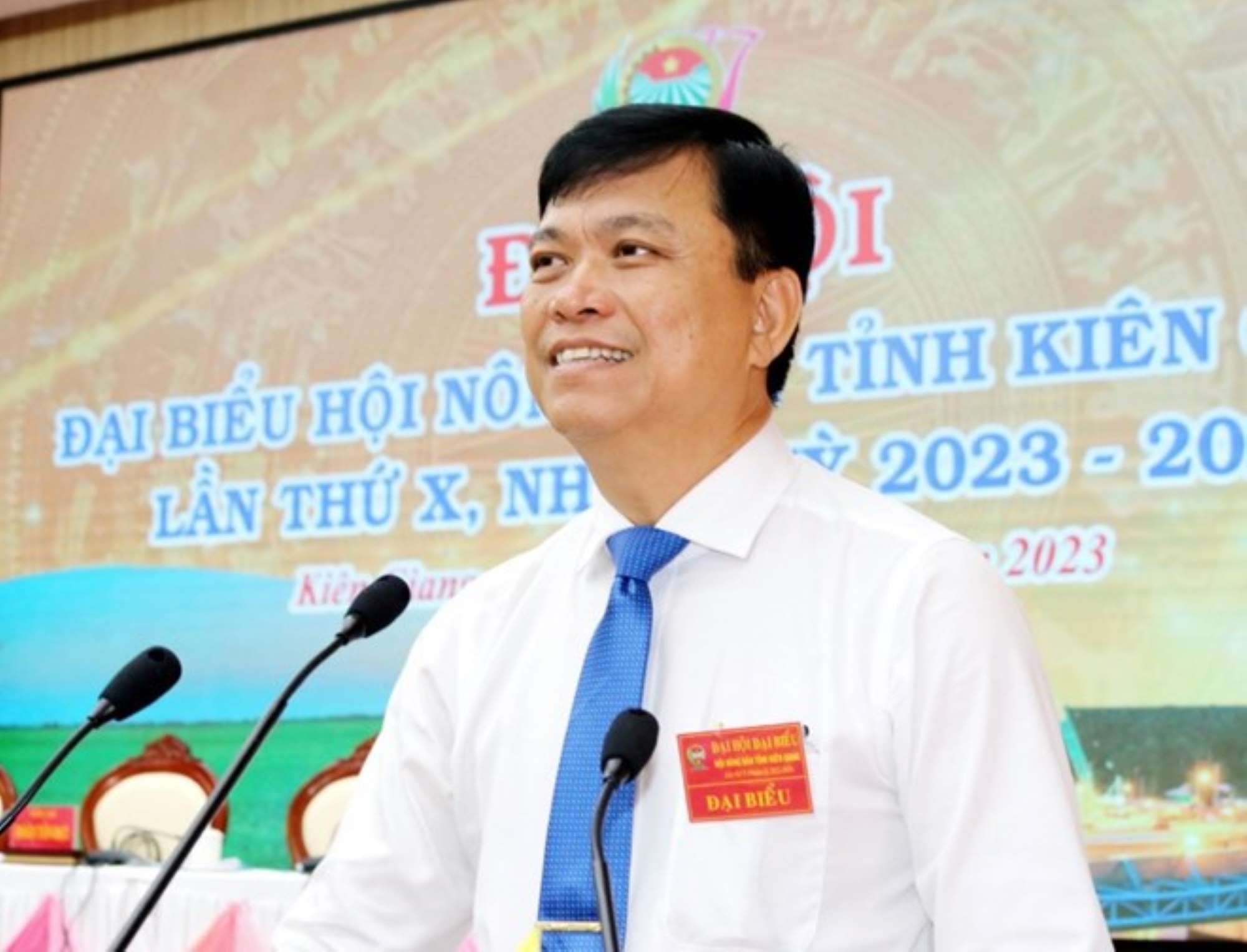 Mr. Do Tran Thinh - Member of the Executive Committee of the Vietnam General Confederation of Labour, Chairman of the An Giang Provincial Labor Federation.