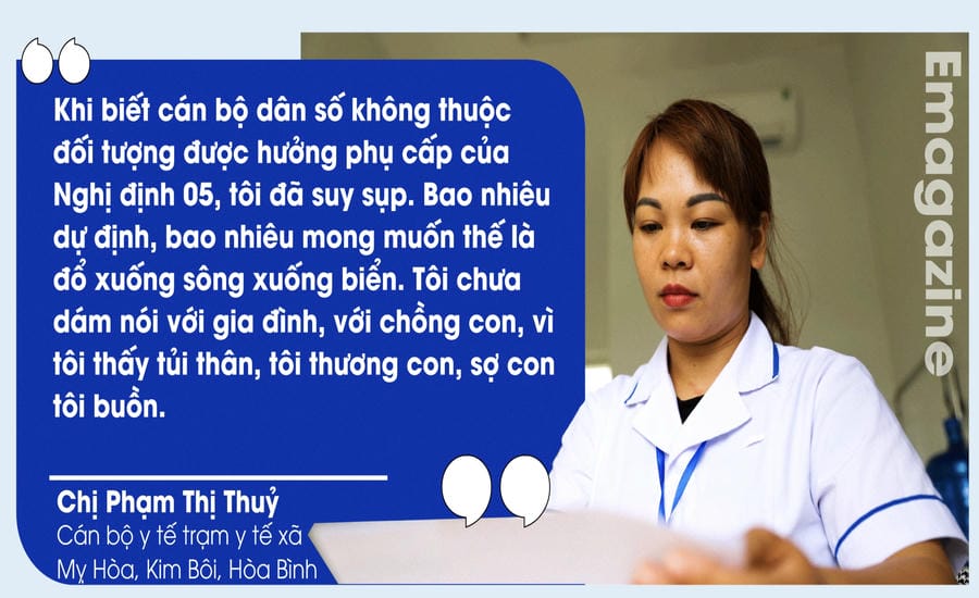Image of population officers in a series of articles reflecting Lao Dong Newspaper. Graphics: Thuy Linh