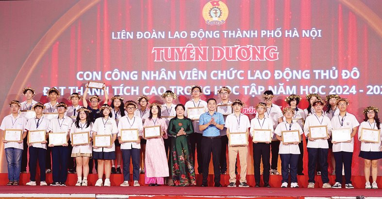 Trade unions care for children of union members and workers. Photo: Ha Anh