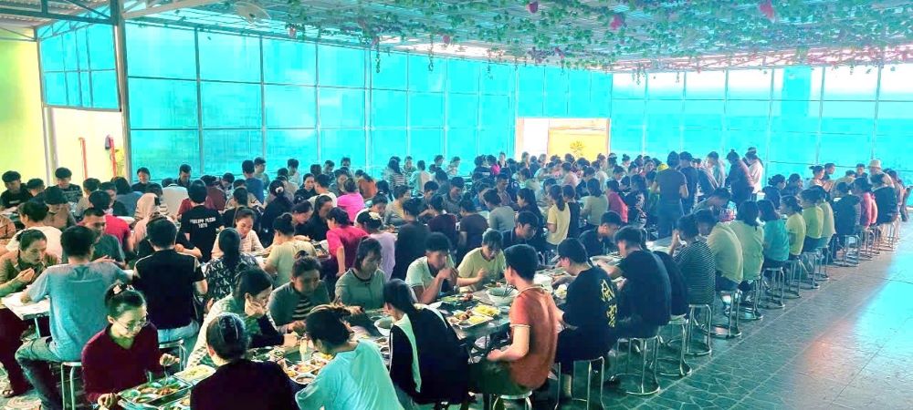 Thoi Dai Textile and Garment Co., Ltd. organizes "Trade Union Meal", contributing to strengthening the connection between workers and businesses. Photo: Quang Tri Trade Union