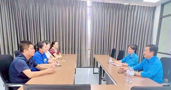 Dong Hieu Commune Trade Union mobilizes to establish 2 more grassroots trade unions. Photo: Ngoc Anh
