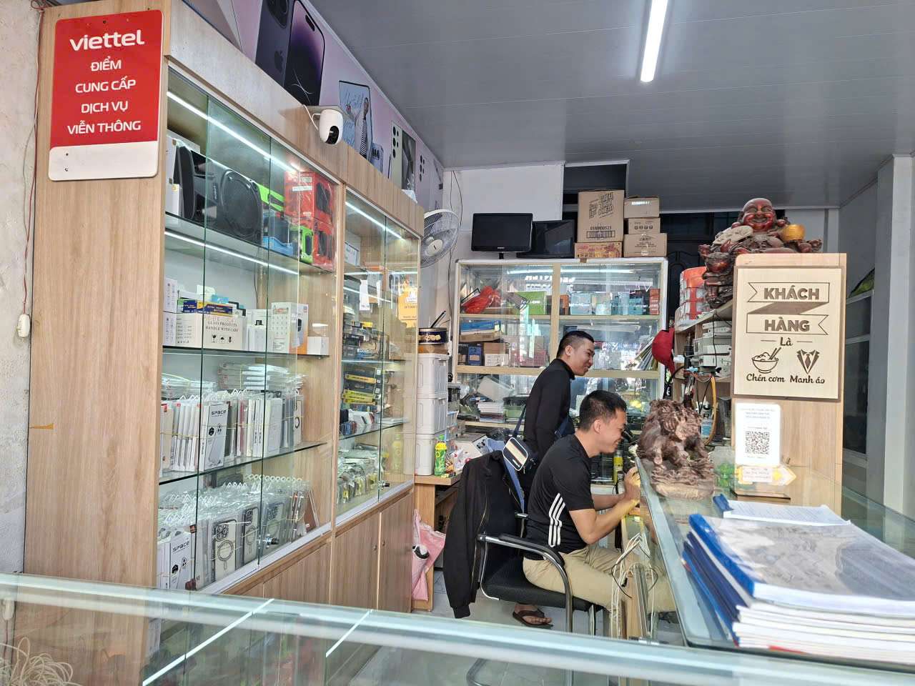 The bank will coordinate with tax authorities to provide transaction information of business households to compare cash flow. Photo: Ha Vy