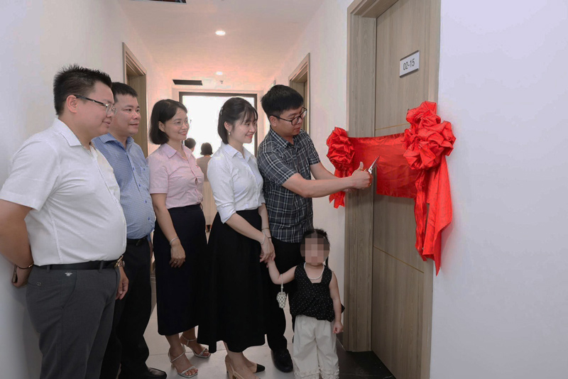 Những cư dân đầu tiên chính thức nhận bàn giao căn hộ trong đợt 1 của dự án. Ảnh: Đơn vị cung cấp