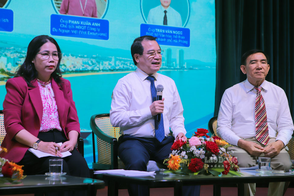Phó Cục trưởng Cục Du lịch Quốc gia Việt Nam Hà Văn Siêu phát biểu. Ảnh: Hoài Phương
