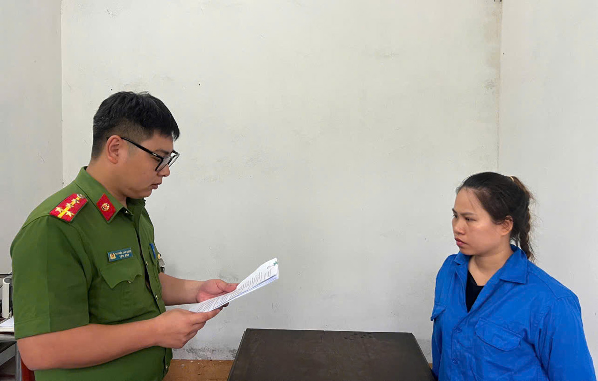 Bị can Phạm Thúy Nga, mẹ kế của cháu bé. Ảnh: Công an Quảng Ninh