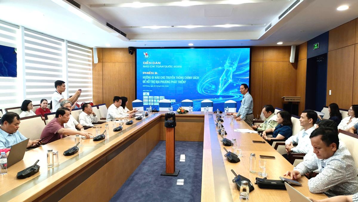 Phiên thảo luận “Hướng đi nào cho truyền thông chính sách để hỗ trợ địa phương phát triển?” do Hội Nhà báo TP Hải Phòng chủ trì. Ảnh: Mai Dung