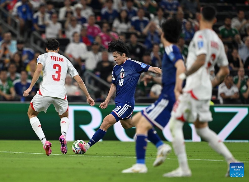 Live football Tunisia vs Japan at World Cup 2026. Graphics: Van An