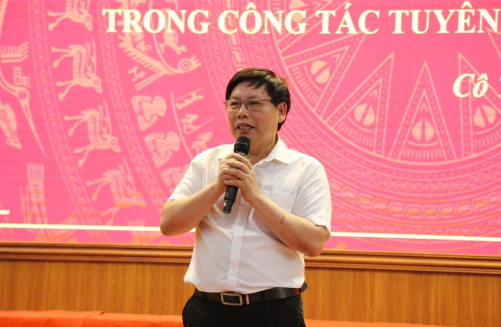ThS Đinh Ngọc Sơn cho rằng, chương trình đào tạo báo chí cần chuyển từ mô hình đào tạo theo từng kỹ năng đơn lẻ sang đào tạo năng lực tổng hợp. Ảnh: Nhân vật cung cấp