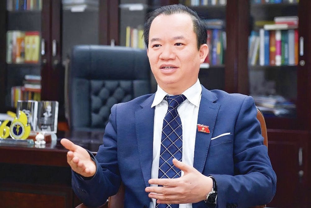 Assoc. Prof. Dr. Bui Hoai Son, National Assembly Delegate working full-time at the National Assembly's Committee for Culture and Society. Photo: Provided by the character
