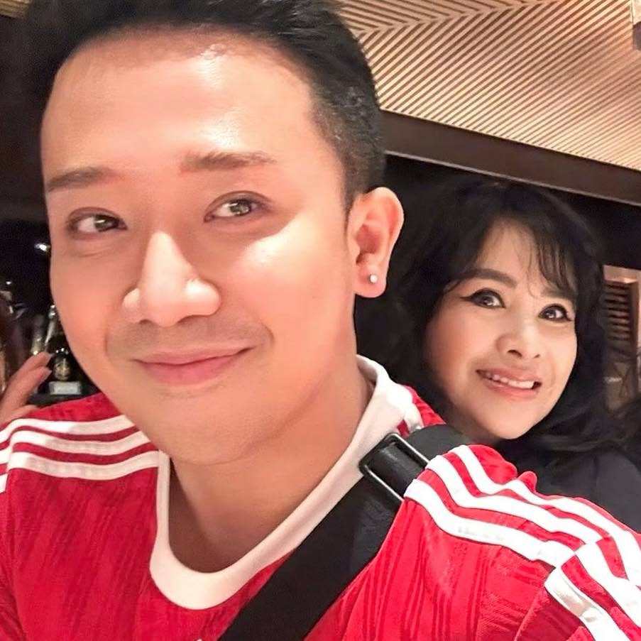 Trấn Thành nhiều lần bày tỏ tình cảm với NSND Thanh Lam trên sóng truyền hình, trên trang cá nhân. Ảnh: NVCC
