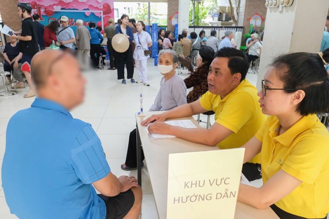 Nghỉ hưu trong tháng 7, được tăng lương hưu thêm 8%?. Ảnh: Hương Nha