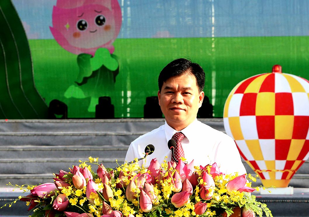 Chủ tịch UBND phường Cao Lãnh phát biểu. Ảnh: Ban tổ chức