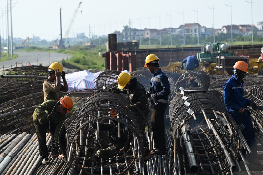 Ring Road 4 construction site is being accelerated. Photo: T&T Group