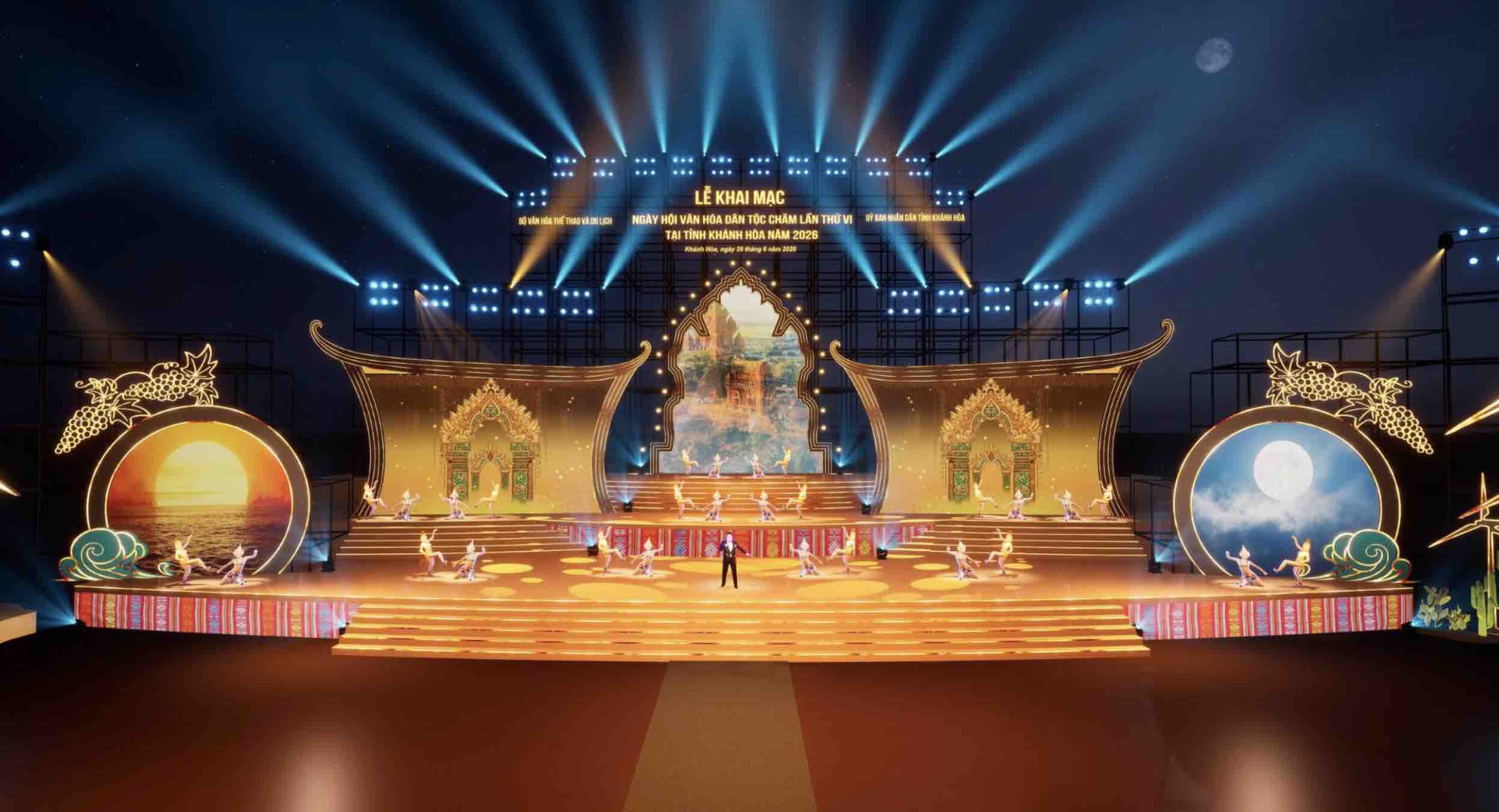 General rehearsal images before the opening day of the Cham National Culture Festival. Photo: Huu Long