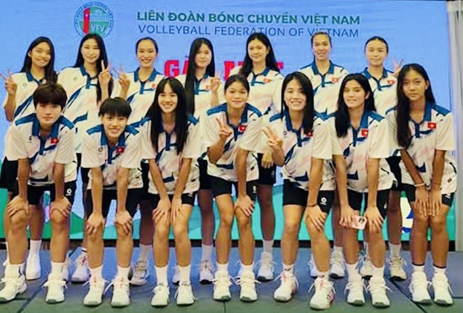 Vietnam U18 women's volleyball team. Photo: VFV