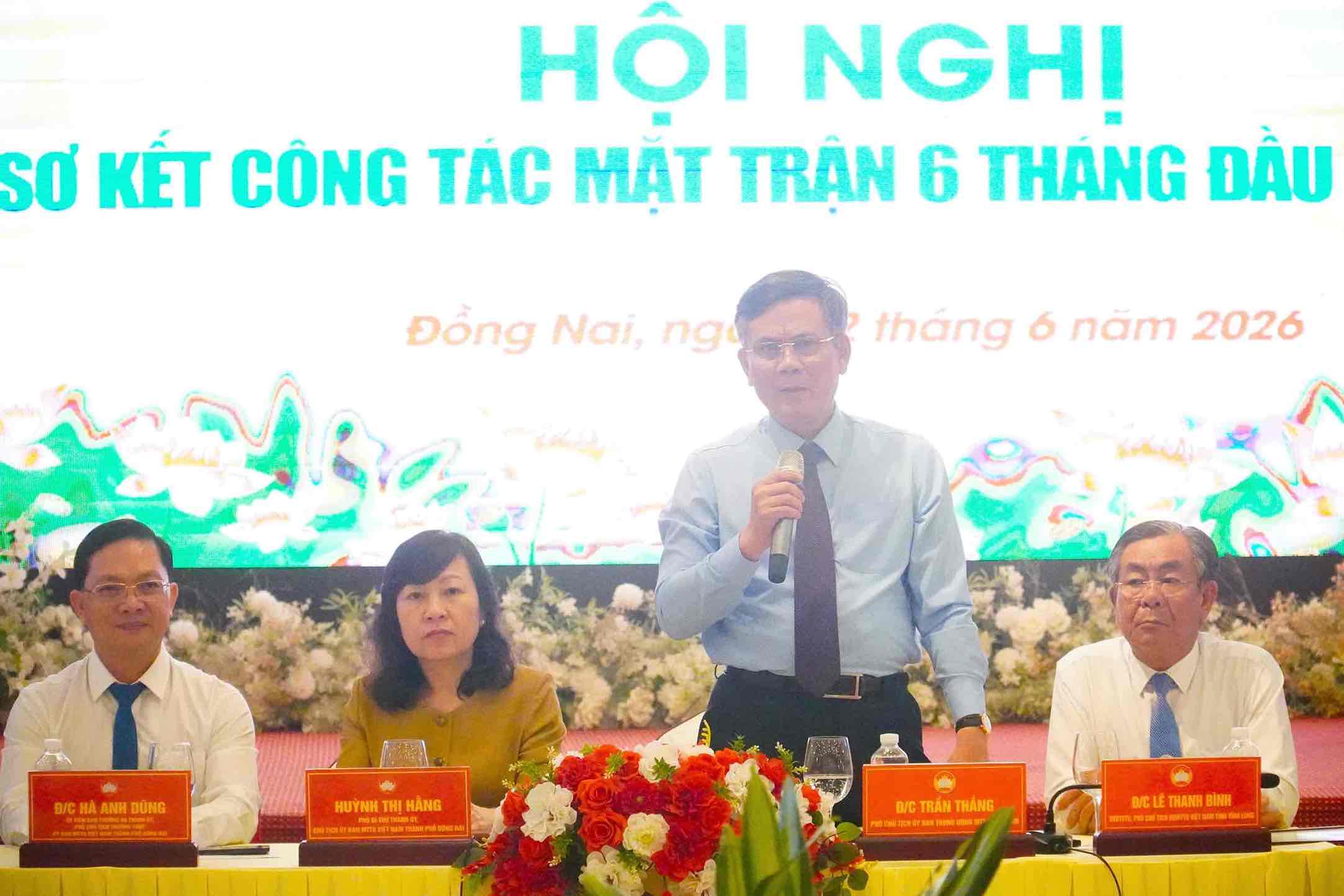 Hội nghị sơ kết công tác mặt trận Cụm thi đua các tỉnh, thành phố Nam bộ 6 tháng đầu năm 2026 tại TP Đồng Nai. Ảnh: HAC
