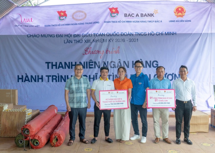 The program "Bank Youth - Journey of Border Affection" is a practical activity towards celebrating the 13th National Congress of the Ho Chi Minh Communist Youth Union, term 2026-2031. Photo: TB Bank