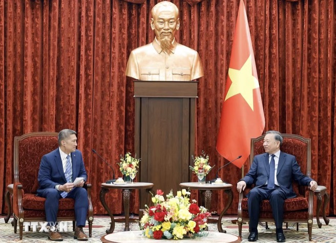 Quyền Bộ trưởng Hùng Cao chia sẻ ấn tượng sâu sắc về sự phát triển và vị thế quốc tế ngày càng tăng của Việt Nam. Ảnh: TTXVN