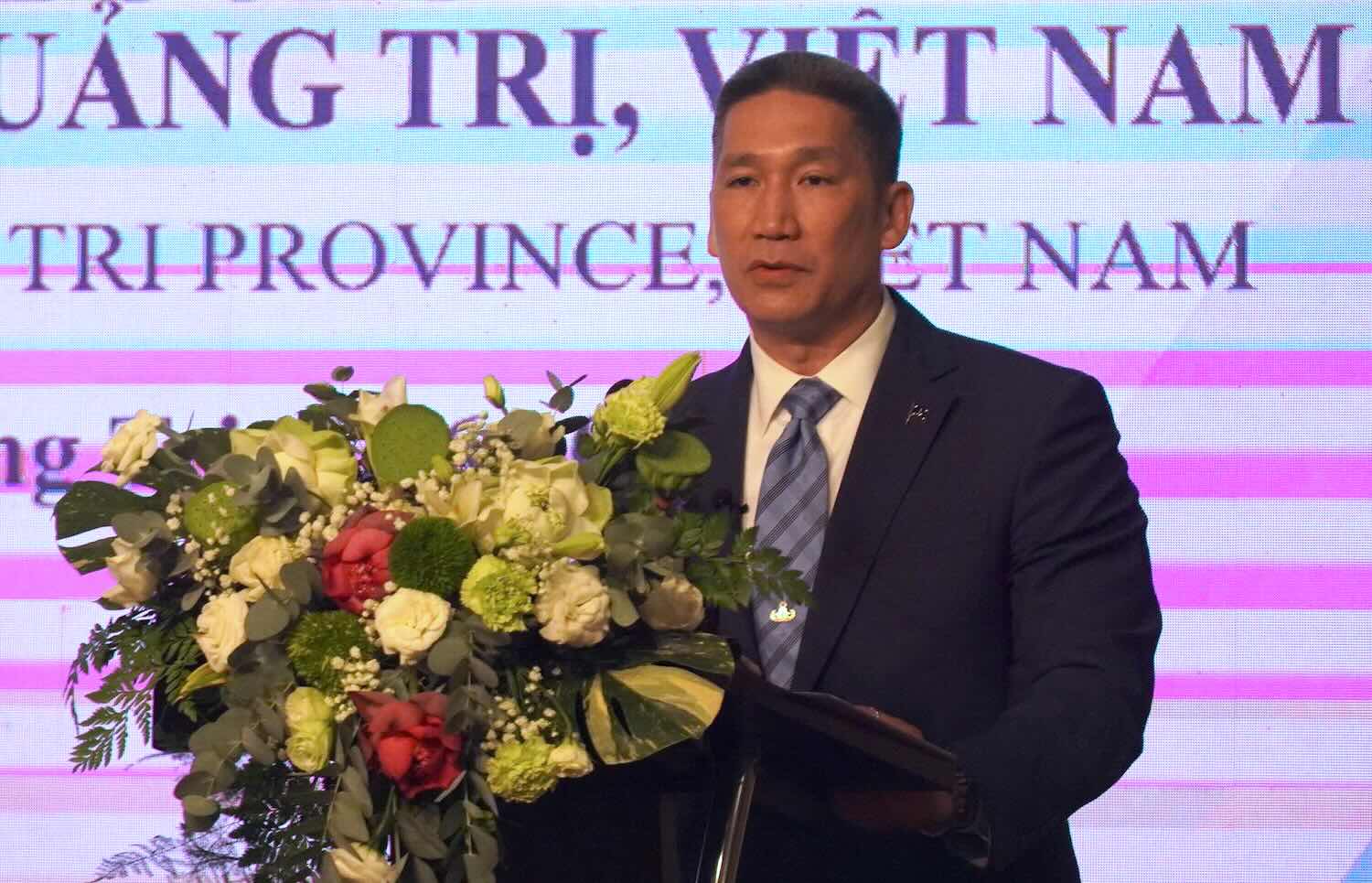 Quyền Bộ trưởng Hải quân Hoa Kỳ Hung Cao phát biểu tại buổi khai mạc. Ảnh: Văn Thanh