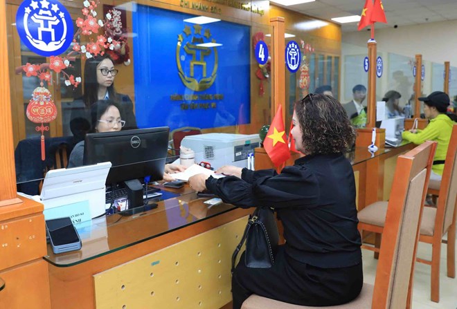 Điều chuyển công chức đủ điều kiện sang làm việc tại các điểm phục vụ hành chính công