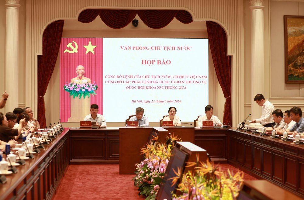 Quang cảnh buổi họp báo. Ảnh: Duy Tuấn