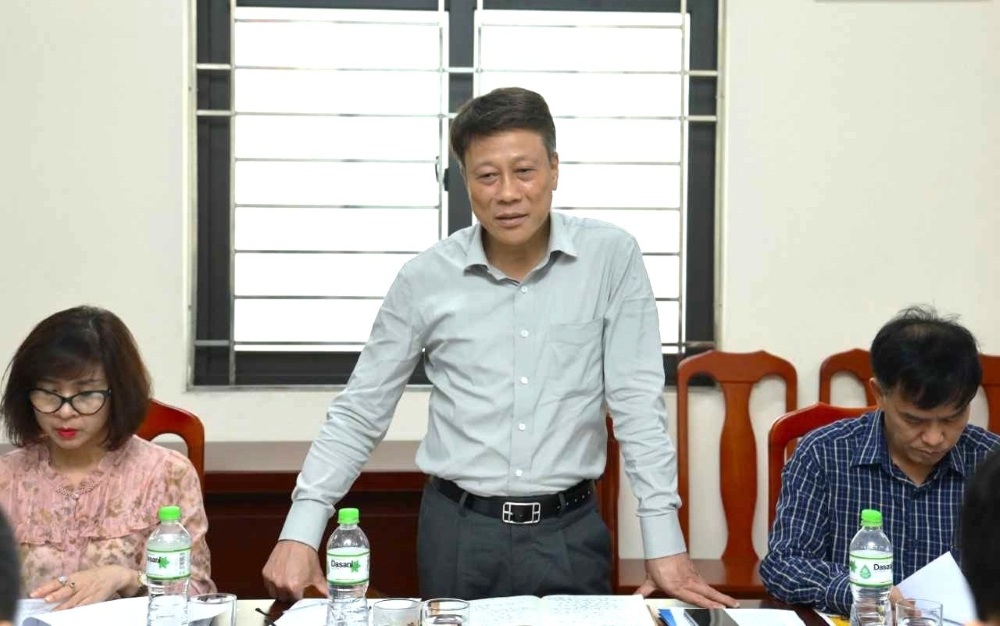 Trưởng Ban Tổ chức - Nhân sự Tập đoàn TKV Nguyễn Quốc Tuấn phát biểu ghi nhận và đánh giá cao sự chủ động, trách nhiệm của các đơn vị trong công tác tổ chức Hội thi thợ giỏi cấp cơ sở. Ảnh: TKV  