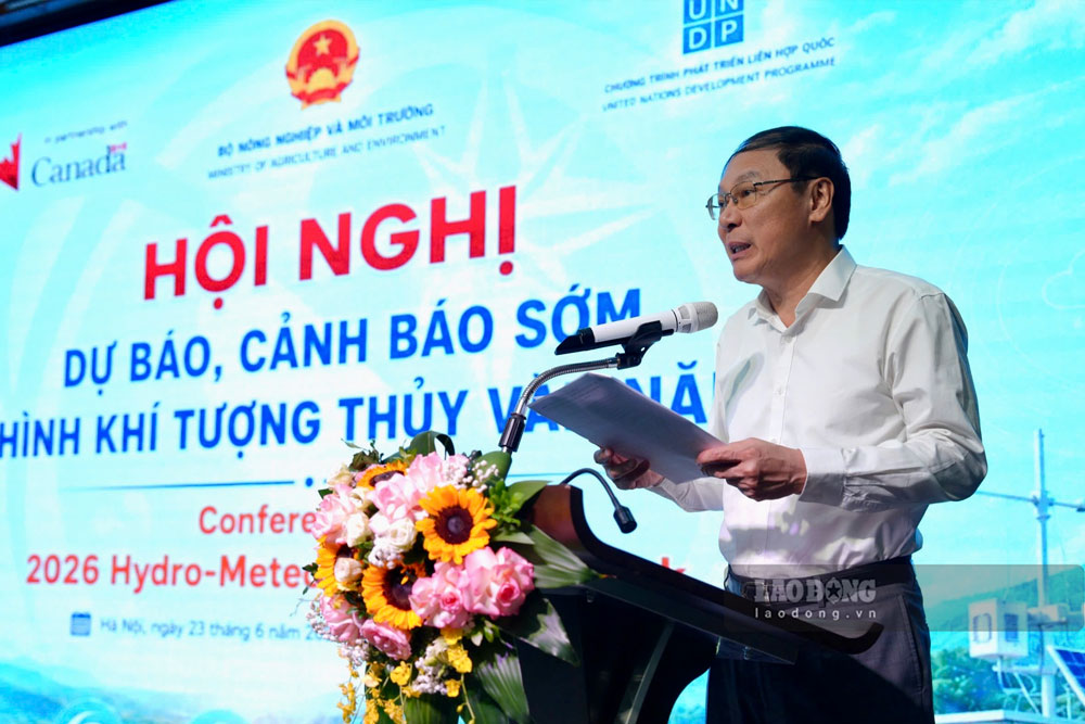Thứ trưởng Nông nghiệp và Môi trường Lê Công Thành phát biểu tại hội nghị.