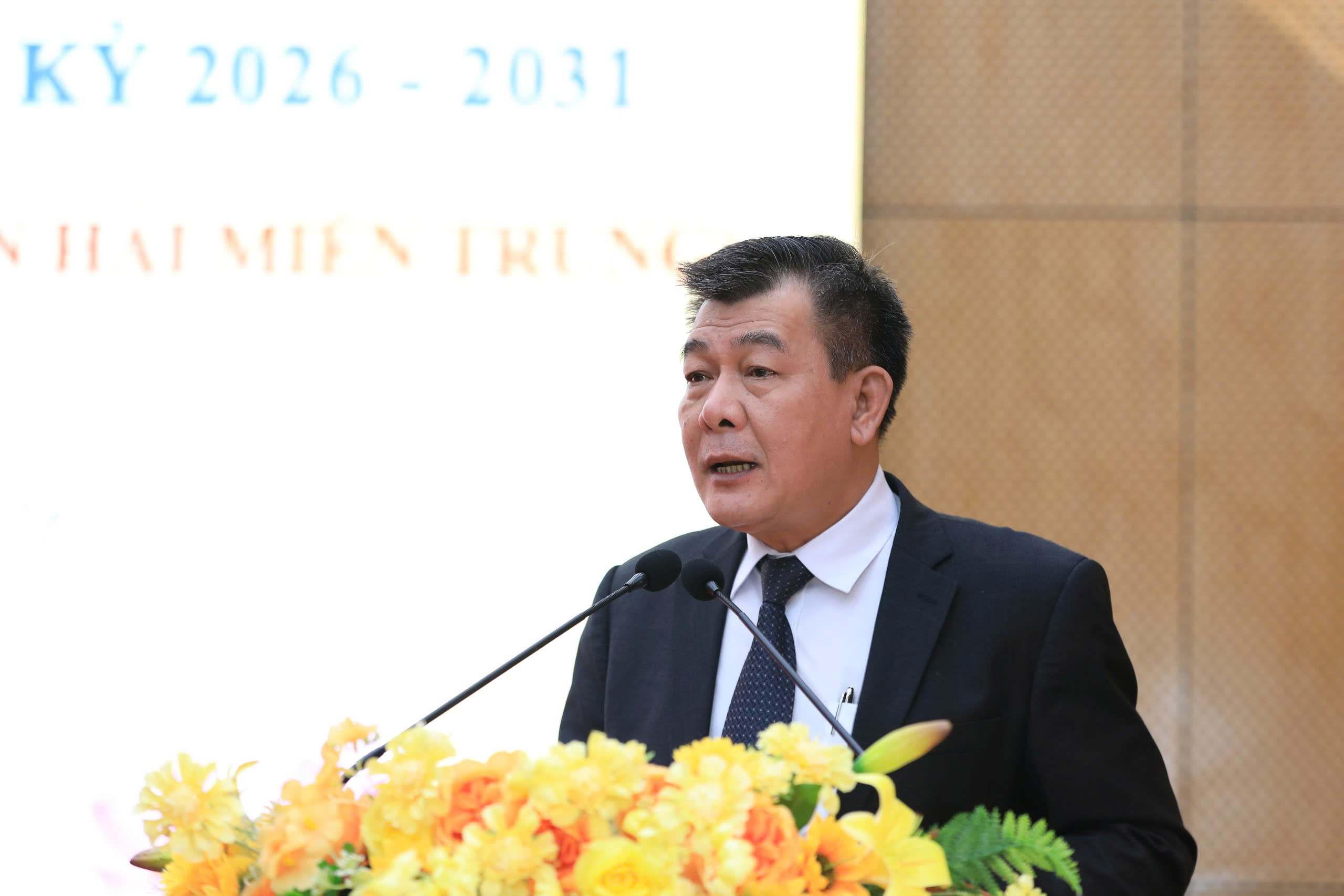 Phó Chủ tịch Ủy ban Trung ương MTTQ Việt Nam Nguyễn Đức Phong phát biểu tại hội nghị. Ảnh: Phúc Khánh