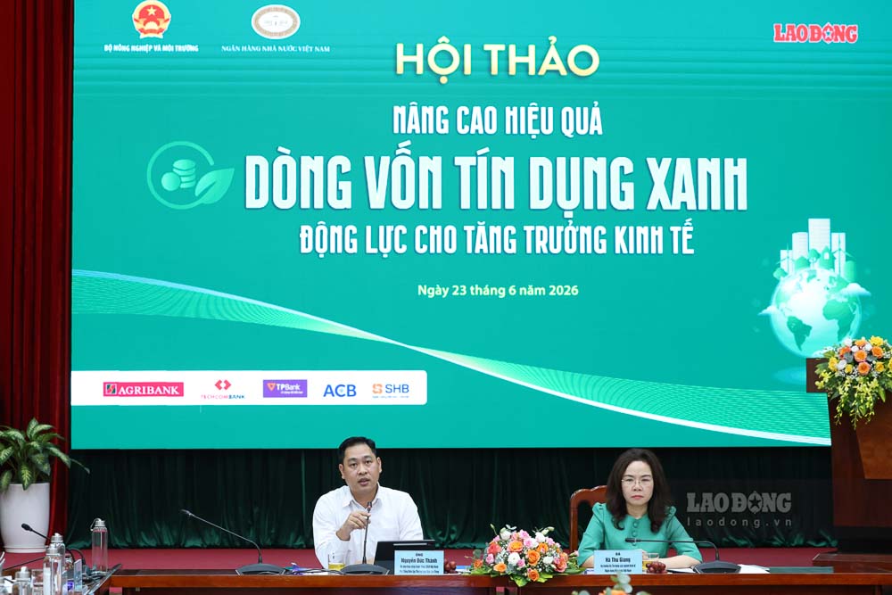 Lao Dong Newspaper in coordination with the State Bank of Vietnam and the Ministry of Agriculture and Environment organizes the Workshop "Improving the efficiency of green credit capital flows, a driving force for economic growth". Graphics: PV