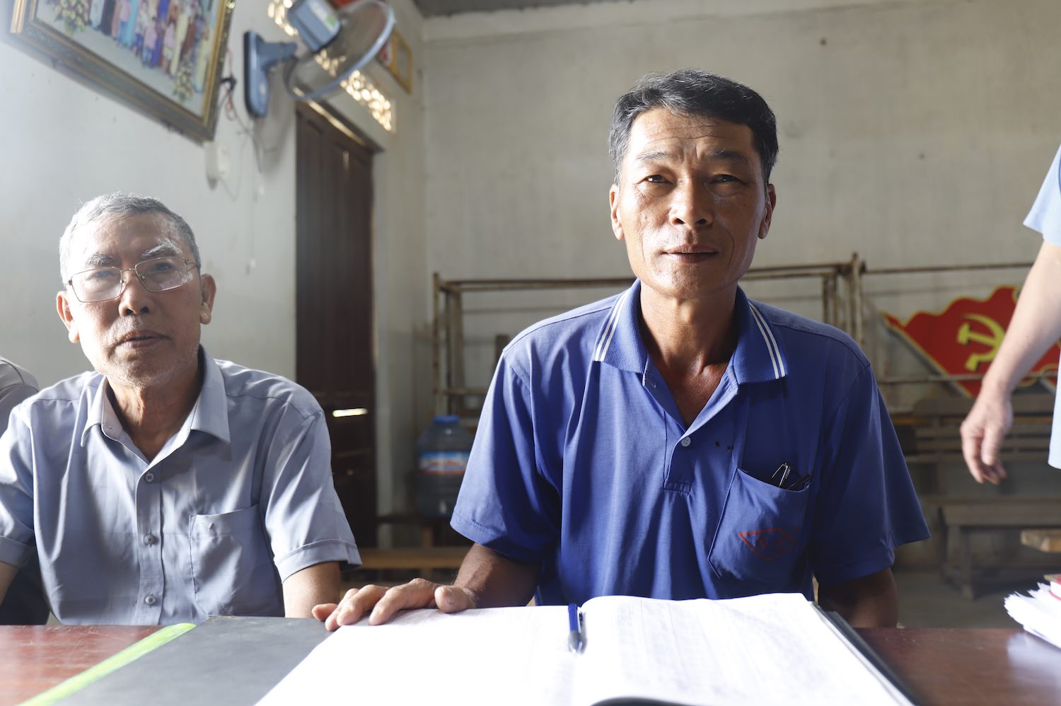 Ông Nguyễn Tiến Phương (bên phải ảnh)