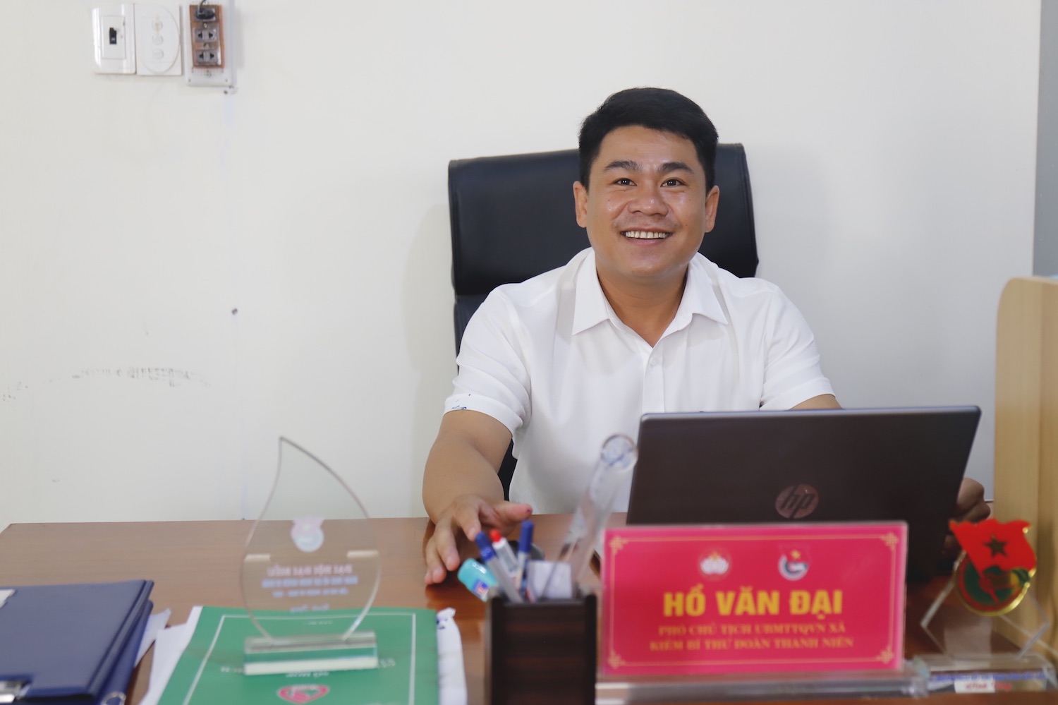 Ông Hồ Văn Đại – Bí thư Đoàn Thanh niên cơ sở Hồ Chí Minh xã Ea Riêng, cho biết thời gian qua, Đoàn Thanh niên cơ sở luôn đóng vai trò là lực lượng xung kích, nòng cốt trong triển khai các hoạt động hỗ trợ giảm nghèo tại vùng sâu, vùng xa.  