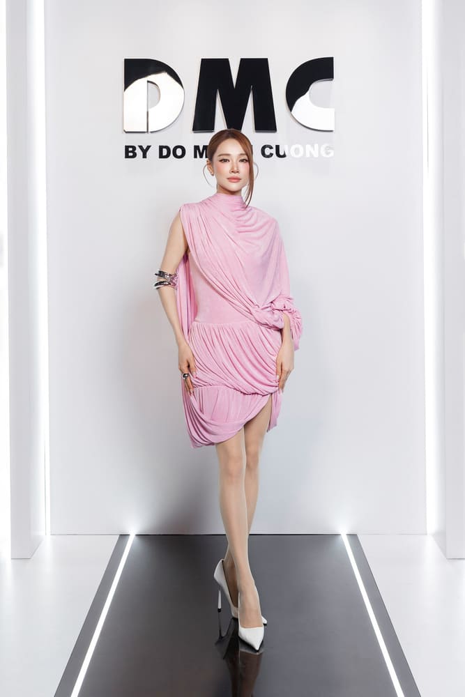 Nữ diễn viên Nhã Phương Ảnh: Kiếng Cận