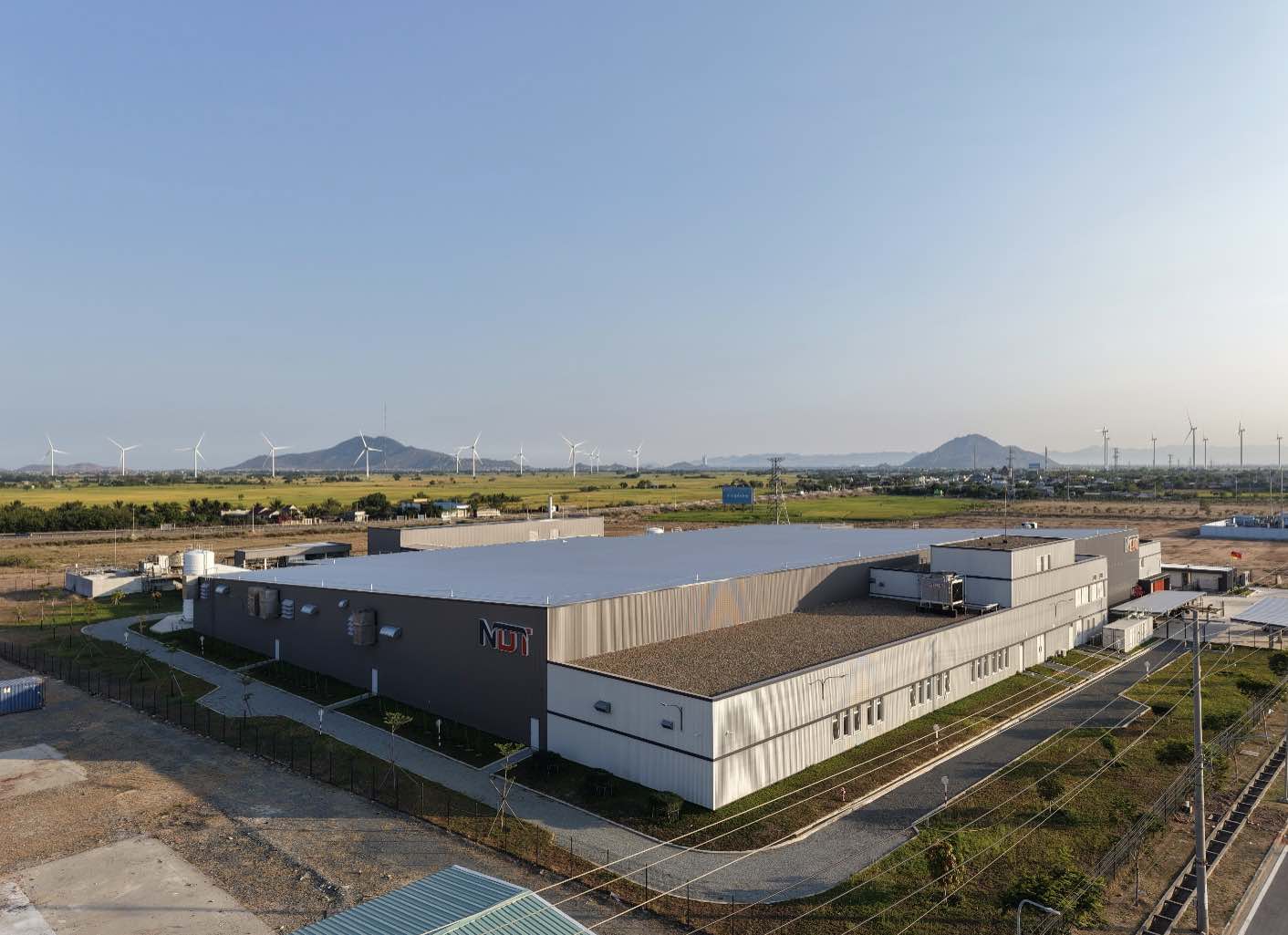 Ninh Thuan Textile and Dyeing Factory project has been put into operation in Du Long Industrial Park. Photo: Huu Long