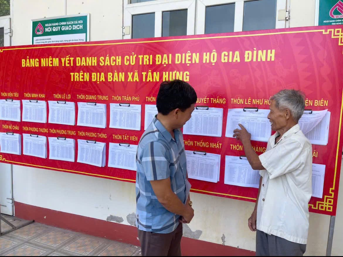 Người dân xã Tân Hưng đồng thuận cao với chủ trương sắp xếp thôn, tổ dân phố. Ảnh: Xã Tân Hưng