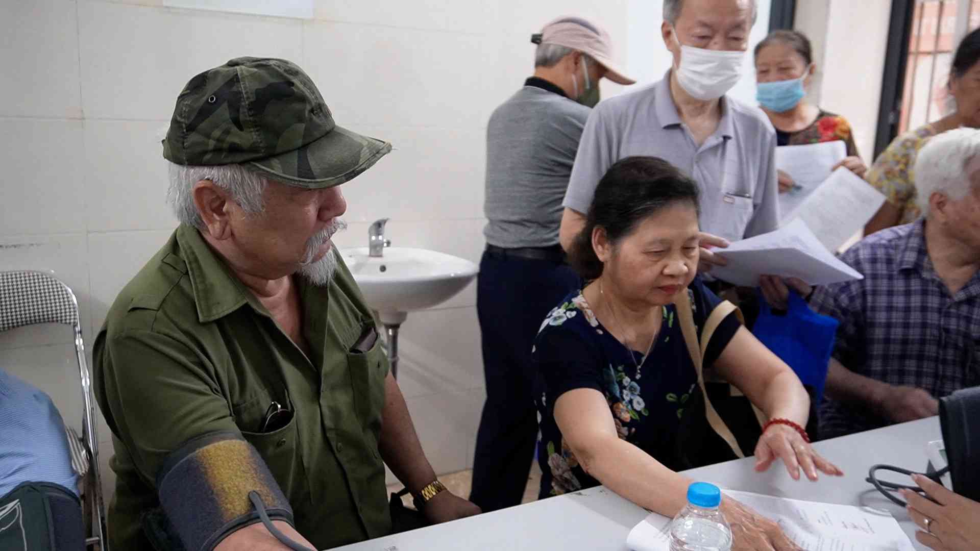 The joy of the wounded soldier on the day of health check-up.