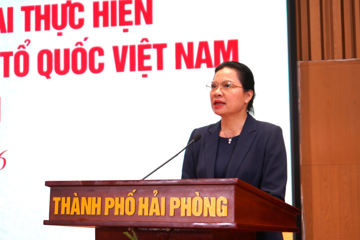 Ms. Ha Thi Nga - Member of the Party Central Committee, Vice Chairwoman - Secretary General of the Central Committee of the Vietnam Fatherland Front delivered the opening speech. Photo: Mai Dung