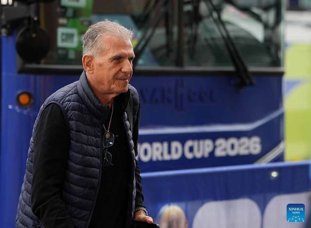Huấn luyện viên Carlos Queiroz vui mừng khi tuyển Ghana chia điểm với tuyển Anh. Ảnh: Xinhua