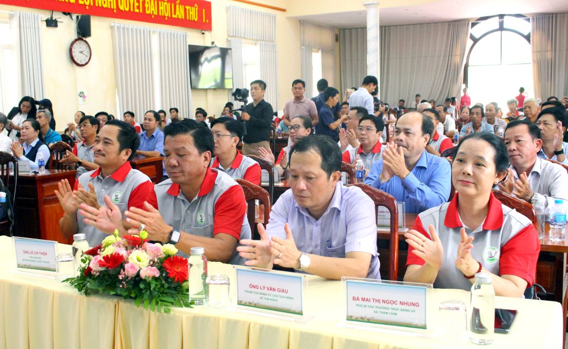 Đại biểu dự chương trình. Ảnh: Thanh Mai