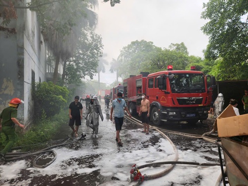 Nguy cơ cháy nổ tăng cao, Công an Hà Nội khuyến cáo 14 biện pháp phòng cháy. Ảnh: Minh Hạnh 
