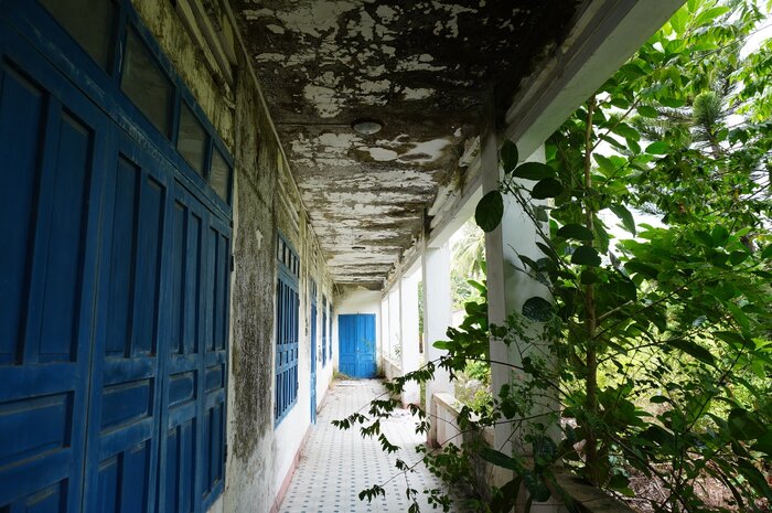 Son Tinh District Political Training Center (old) has been abandoned for 8 years, and is currently seriously degraded, causing waste. Photo: Dong Giang