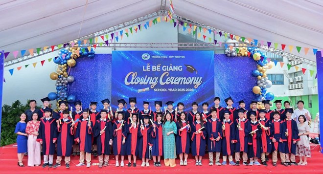 Lớp 9G0, Trường THCS–THPT Newton có 3 thủ khoa trong kì thi tuyển sinh lớp 10. Ảnh: Nhà trường cung cấp 