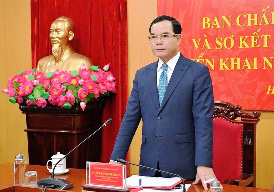 Member of the Party Central Committee, Secretary of the Party Committee, Minister of Ethnic Minorities and Religious Affairs requested party cell secretaries and directly affiliated party committees to do a good job of political and ideological work, proactively grasp the situation of cadres and party members. Photo: E-Portal of the Ministry of DTTG