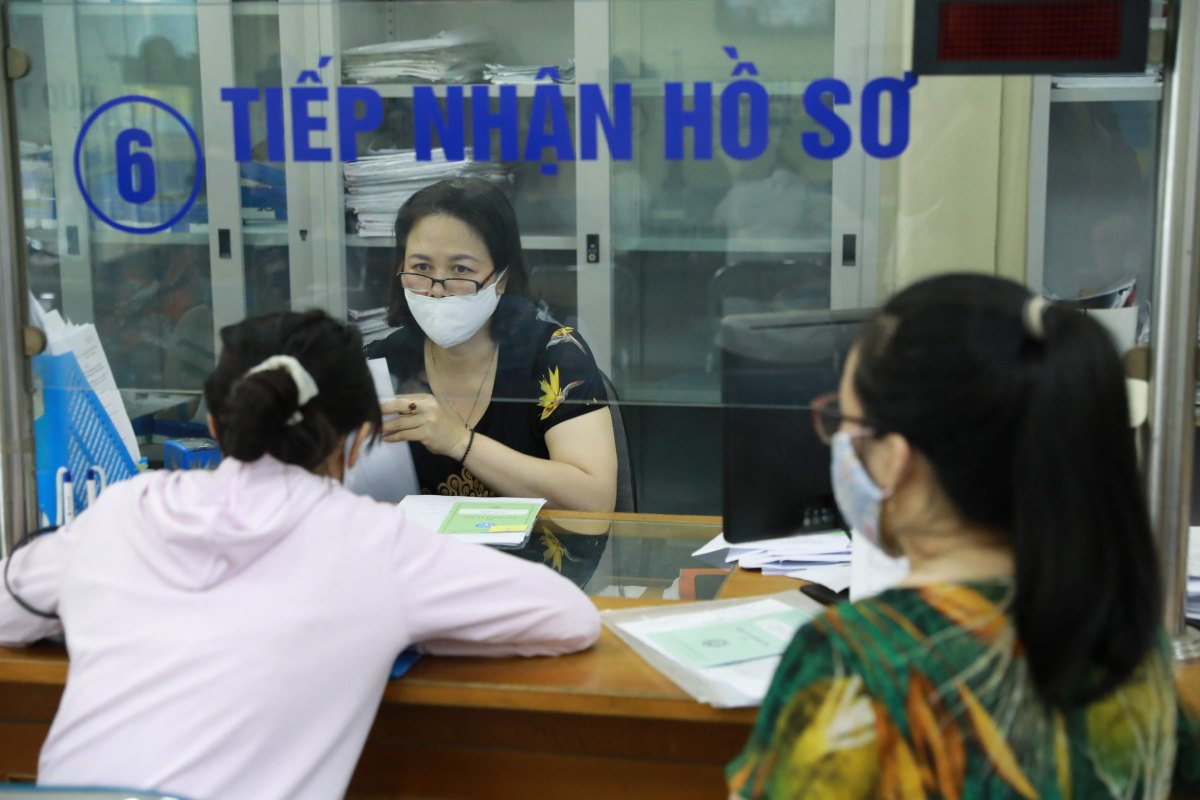 Business households are 1 of 4 groups proposed to have policies to support compulsory social insurance contributions. Photo: Hai Nguyen